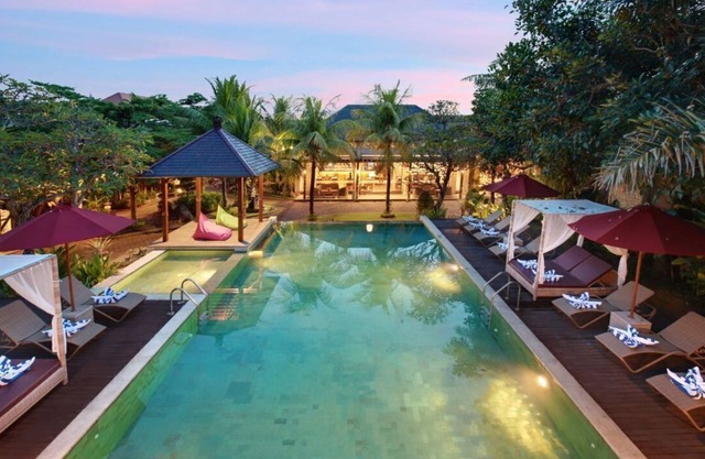 Br Villa Return Airport Transfers 