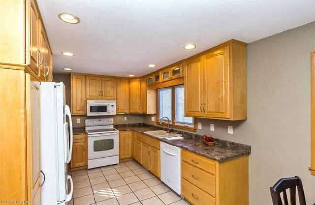 1 mile to Mayo 3 bed on main floor CoveredByFaith