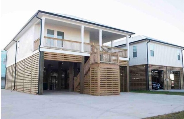 1-min walk to beach! Newly built! RELAXING Beach Vacation!BeachBLISS