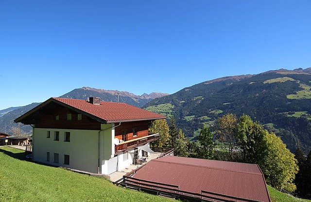 100 m² Apartment ∙ 3 bedrooms ∙ 6 guests