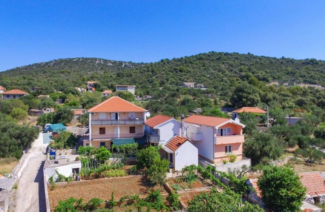 100 m² Apartment ∙ 2 bedrooms ∙ 6 guests