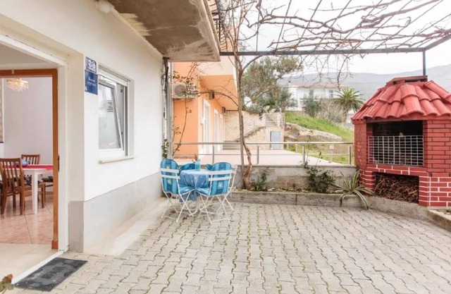 100 m² Apartment ∙ 2 bedrooms ∙ 4 guests
