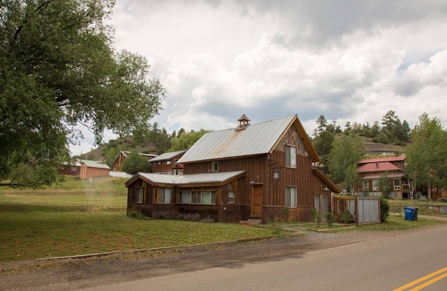 100 Year Old Home in Historic Downtown