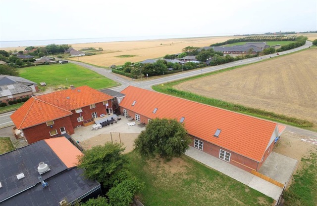 1000 m² House ∙ 12 bedrooms ∙ 24 guests