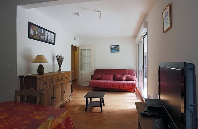 100m from resort center, 1st floor, parking, tv, ski locker, 44m², Peyragudes