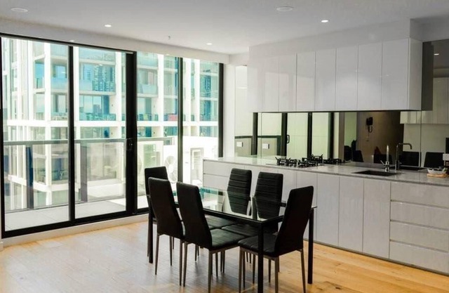 1016 Premium Luxury 3 Bed CBD Modern Apt