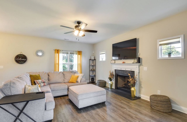 11 Mi to Fort Bragg: Family Home w/Patio!