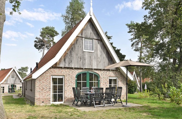 115 m² Bungalow ∙ 4 bedrooms ∙ 8 guests