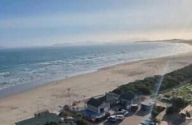 11th floor Seafront Apartment