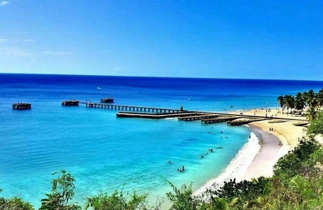 #12 Beachfront 2Br/2Ba Apt - Jobos, Montones, Shacks, Crash Boat, Villa Montaña