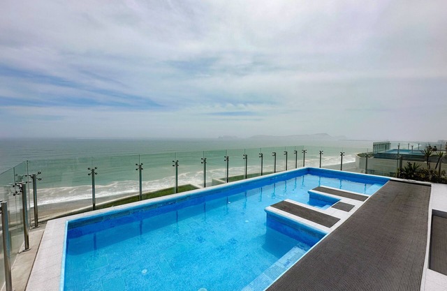 1206 - Ocean View Apartment with Pool - Pool One