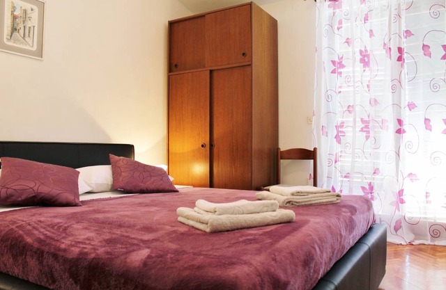 124 m² Apartment ∙ 5 bedrooms ∙ 12 guests