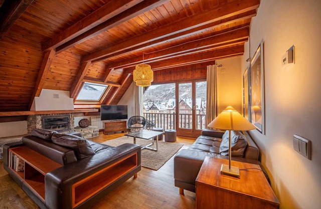 140 m² Apartment ∙ 4 bedrooms ∙ 10 guests