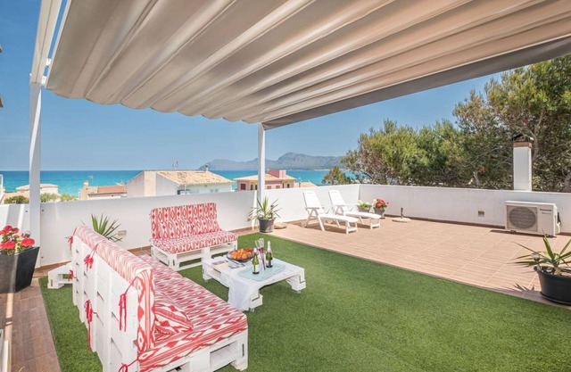 145 m² Apartment ∙ 3 bedrooms ∙ 4 guests