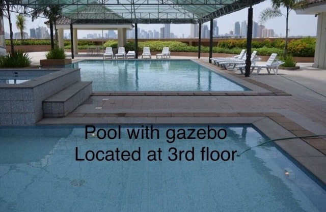 14E Comfty and Conveniently located Condo Unit