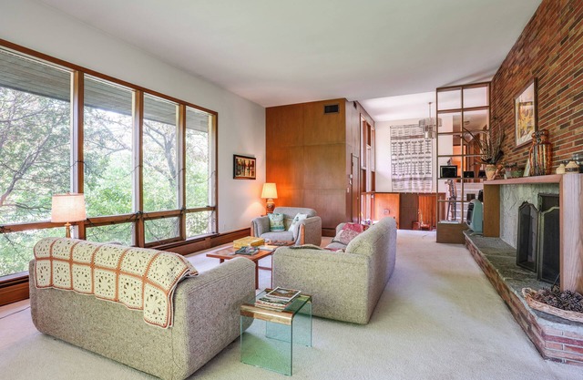 15 Mi to Downtown Minneapolis: Retreat on 5 Acres