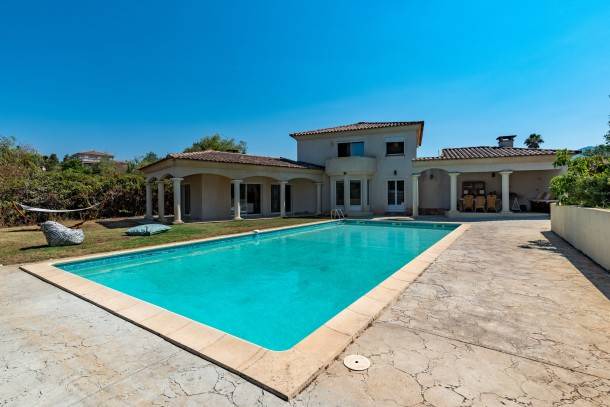 150 m² House ∙ 4 bedrooms ∙ 11 guests