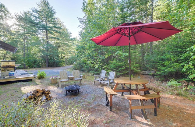 17 Mi to Acadia: Cottage Near Downtown Ellsworth!