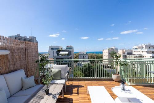 175 Design Residence - With mamad