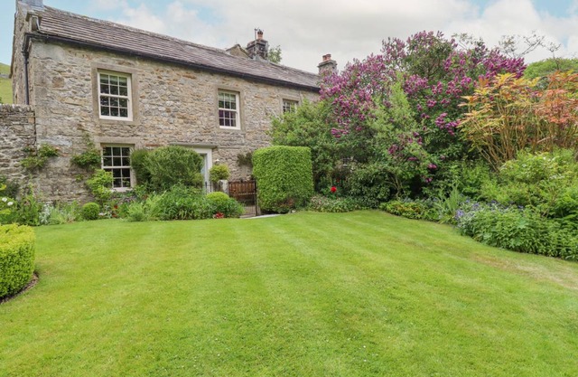 175 m² Cottage ∙ 6 bedrooms ∙ 12 guests