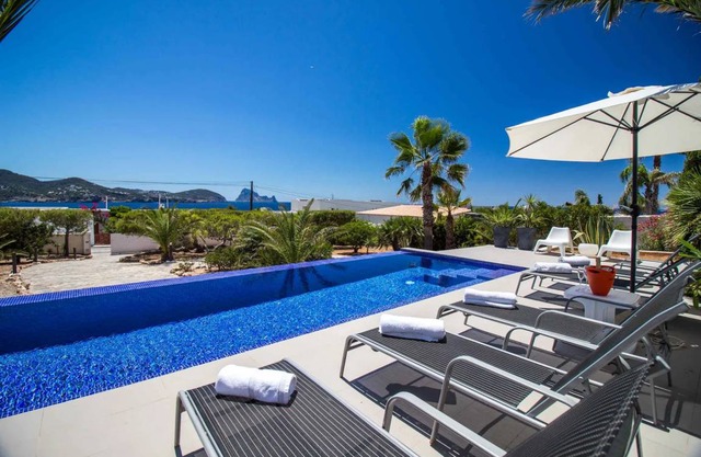 180 m² Villa ∙ 4 bedrooms ∙ 8 guests