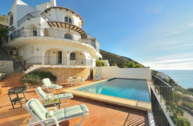 180 m² Villa ∙ 4 bedrooms ∙ 8 guests