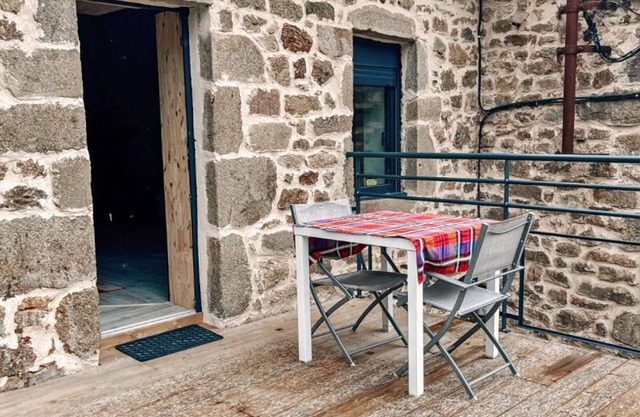 18th-century stone cottage with valley views, jacuzzi, and terraces