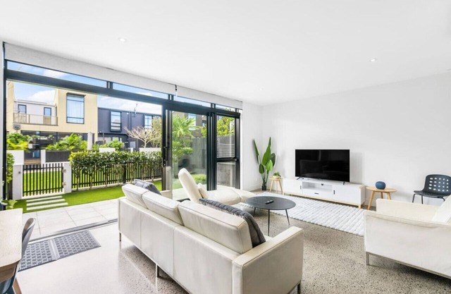 19 Nevill Road, Hobsonville, Auckland 0618