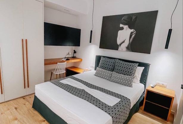 19th Century Luxury Maisonette in the Center