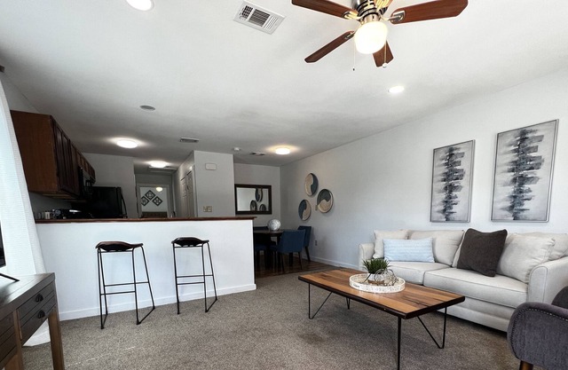 1BR/1BA Apt 5 min from Paris, Pat Mayse Lake and 10 min to Choctaw Casino