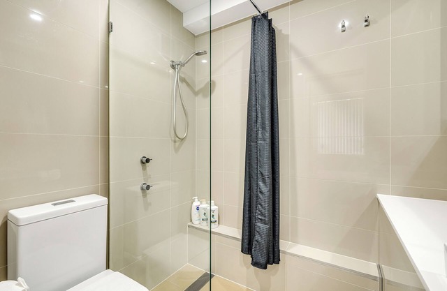 1BR unit in the heart of Manly