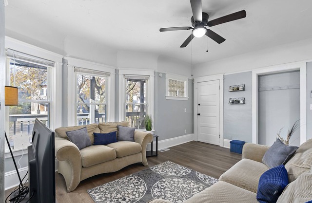 1st floor apt near Cleve Clinic, UH, VA hospital, Case Western