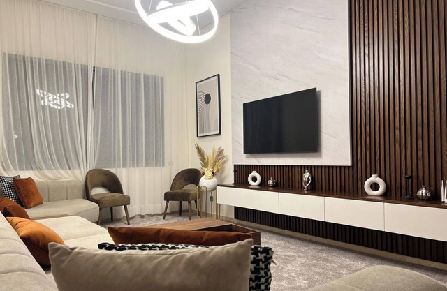 2 Bed Apartment - Balcony, Parking, Wifi