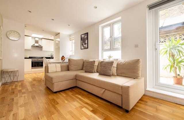 2 Bed Apartment in Battersea