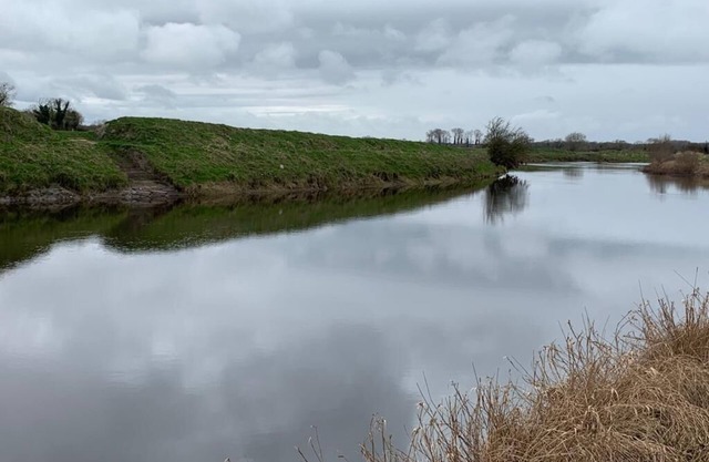 2-Bed Apartment Sleeps 6 with Parking