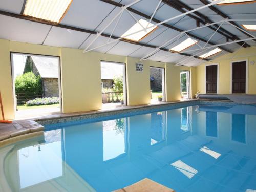 2 Bed in Abergavenny 90235