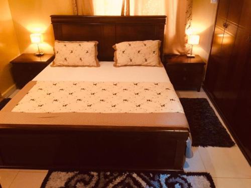 2-Bed - Sleeps 6 - Pet Friendly & Parking