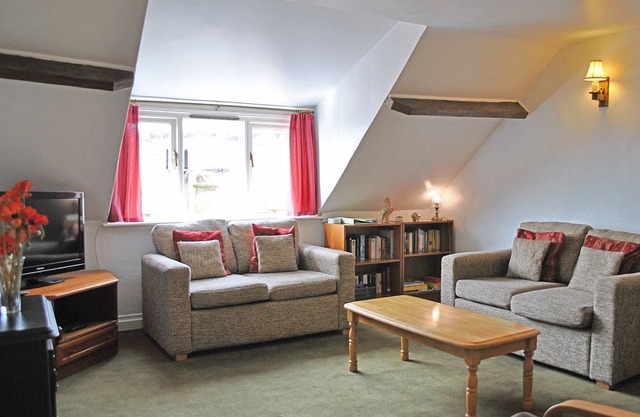 2 bedroom accommodation in Robin Hood’s Bay