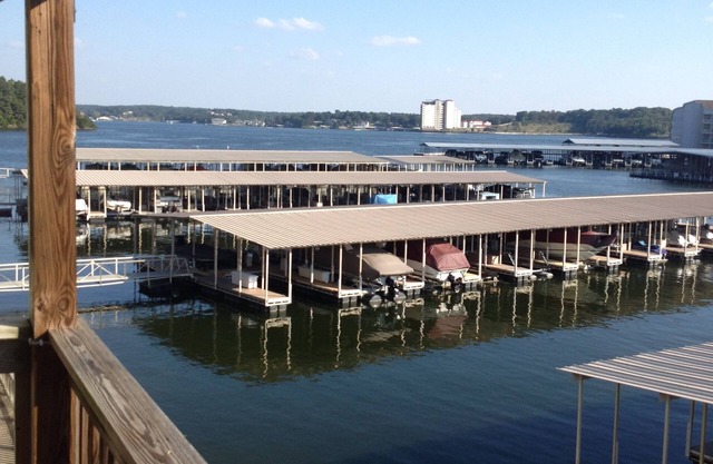 2 Bedroom 2 Bath Southwood Shores Lake Front-Great View-Easy Access-WiFi
