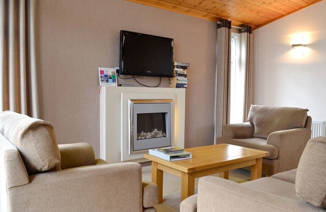 2 bedroom accommodation in Hopton-on-Sea, Great Yarmouth
