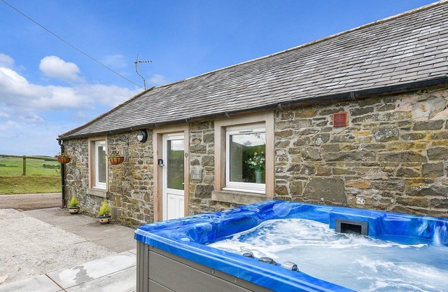 2 bedroom accommodation in Kirkcudbright