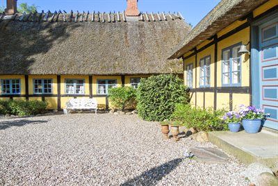 2 bedroom accommodation in Hesselager