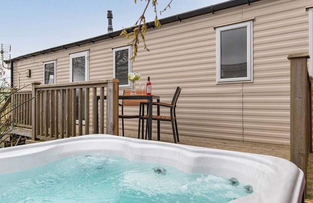 2 bedroom accommodation in Narberth
