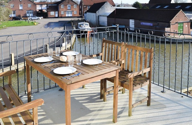 2 bedroom accommodation in Stalham