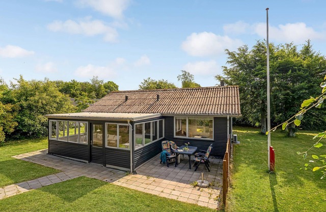 2 bedroom accommodation in Sunds