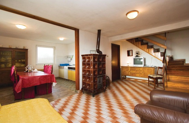 2 bedroom accommodation in Marcana