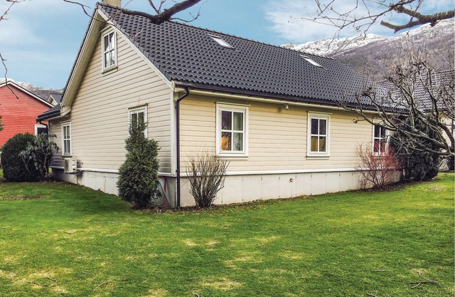 2 bedroom accommodation in Dirdal