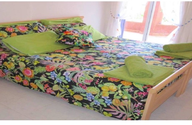 2 Bedroom Apartment/Sleeps 6