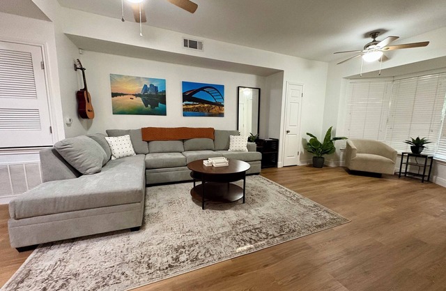 2-bedroom beautiful West Campus Austin condo