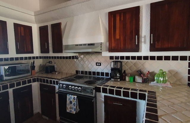 2 bedroom Condo 1 block from the beach